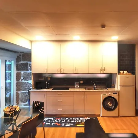 Charming In Of 70 M² * 吉马良斯